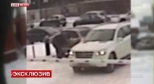 Певец Новиков оторвал номер на чужом авто из-за места на парковке
