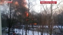Мебельная фабрика загорелась на юго-западе Москвы