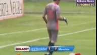 Toca trasero a jugador y lo expulsan | Goalkeeper touches buttocks and a player is ejected
